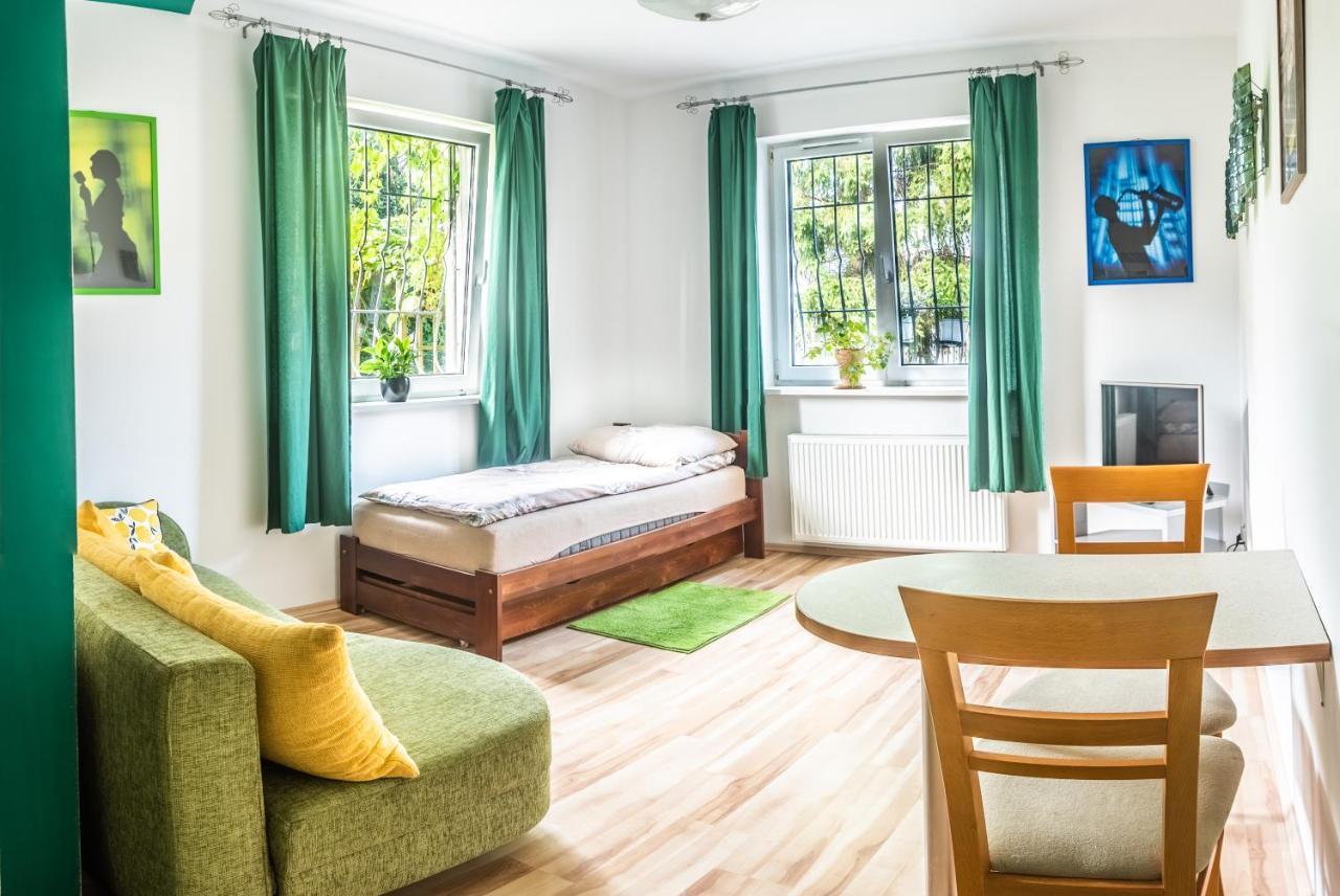 Apartament Z Parkingiem วอร์ซอ ภายนอก รูปภาพ