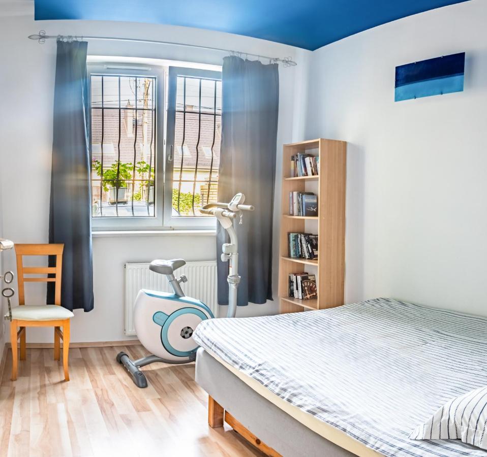 Apartament Z Parkingiem วอร์ซอ ภายนอก รูปภาพ